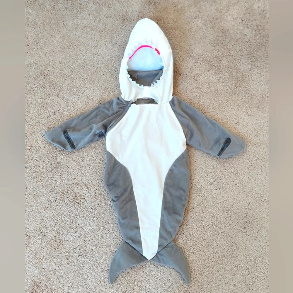 🦋Underwraps Shark Bunting baby costume NIB